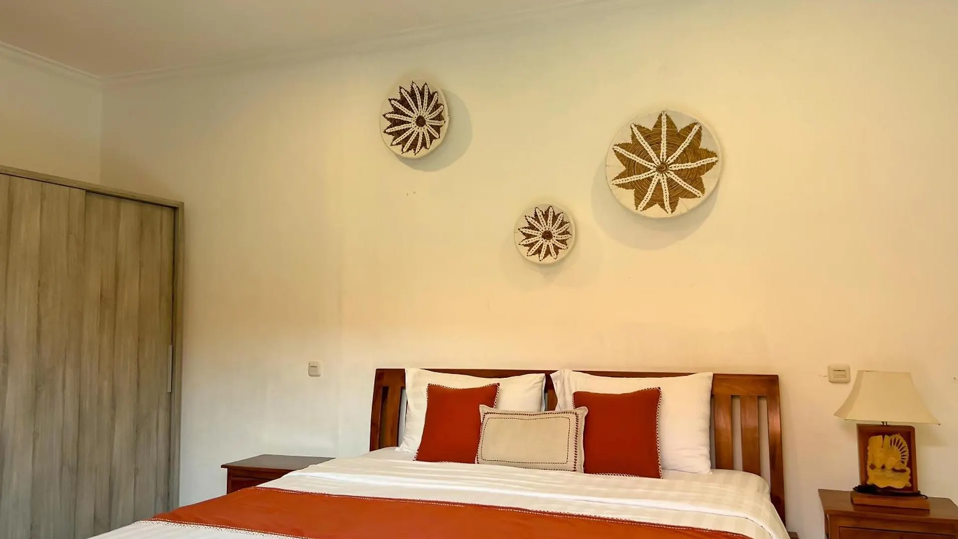 4Bedroom - Kamaya Villa In Center Of Seminyak Indonesia