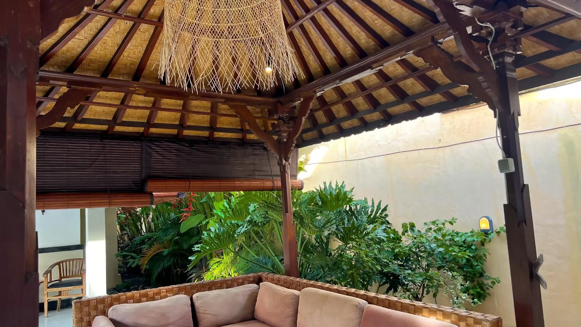 4Bedroom - Kamaya Villa In Center Of Seminyak