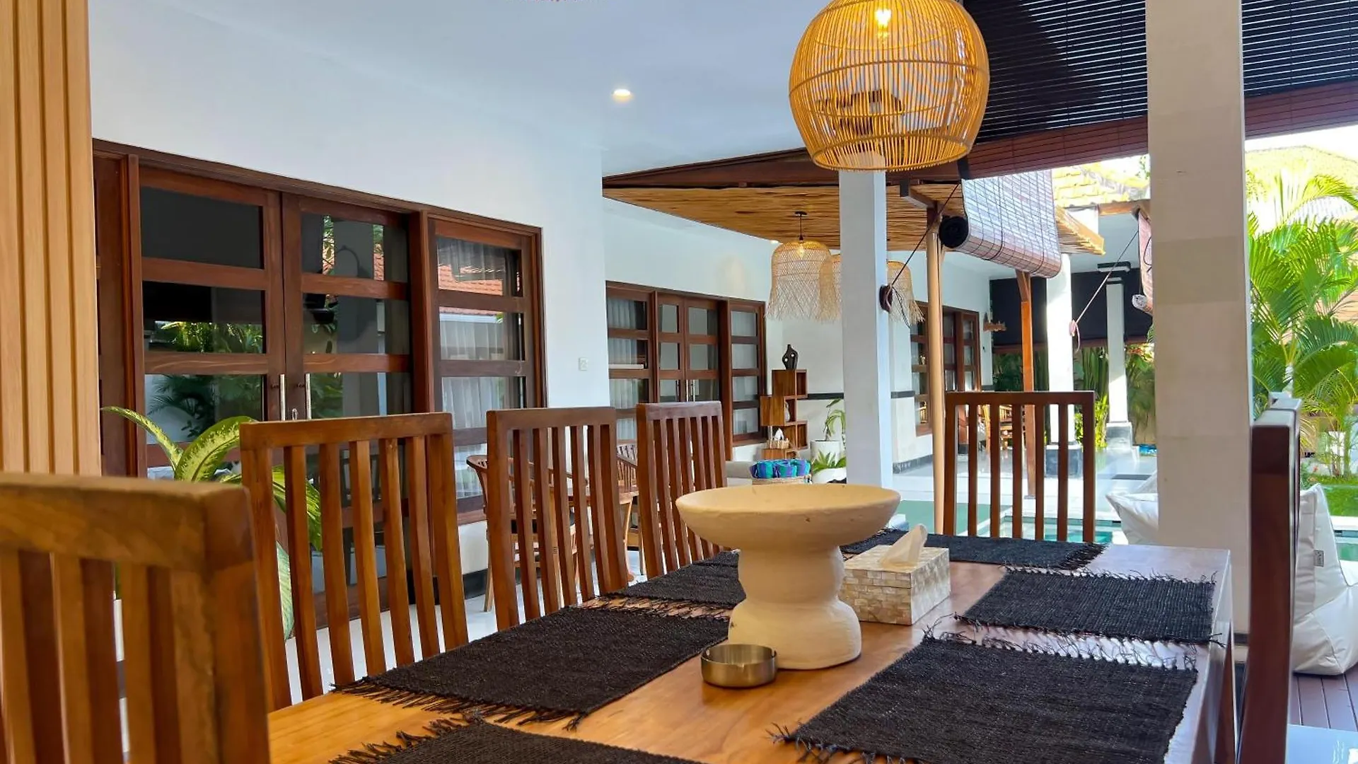 4Bedroom - Kamaya Villa In Center Of Seminyak